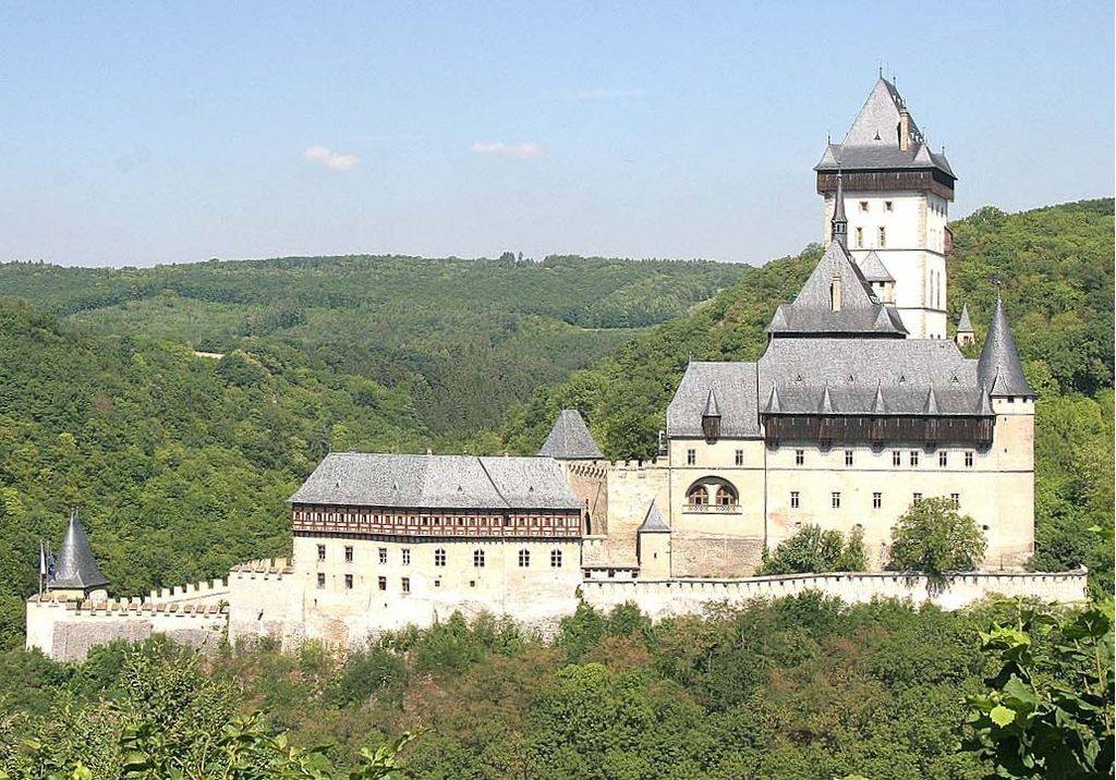Dějiny národa Českého - HRAD KARLŠTEJN