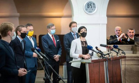 Ta jednota politiků a médií je strašidelná